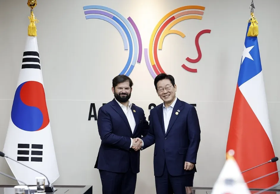 Lee Jae Myung y Gabriel Boric Font Cedida