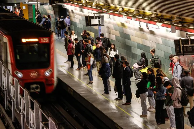 Metro de Santiago 📷 Agencia Uno