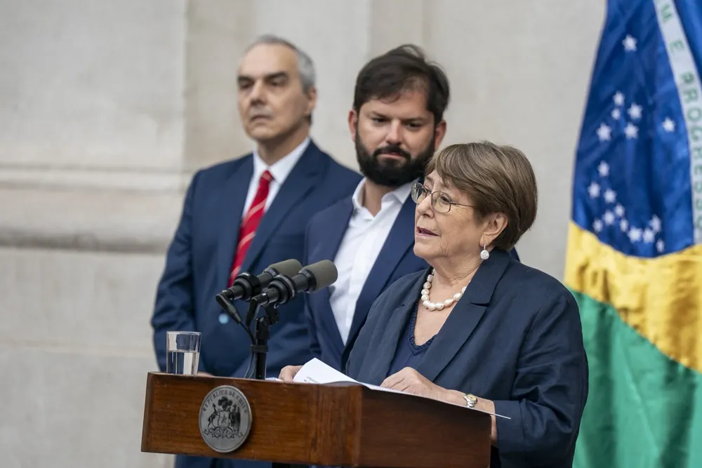 Michelle Bachelet/ X presidente Boric