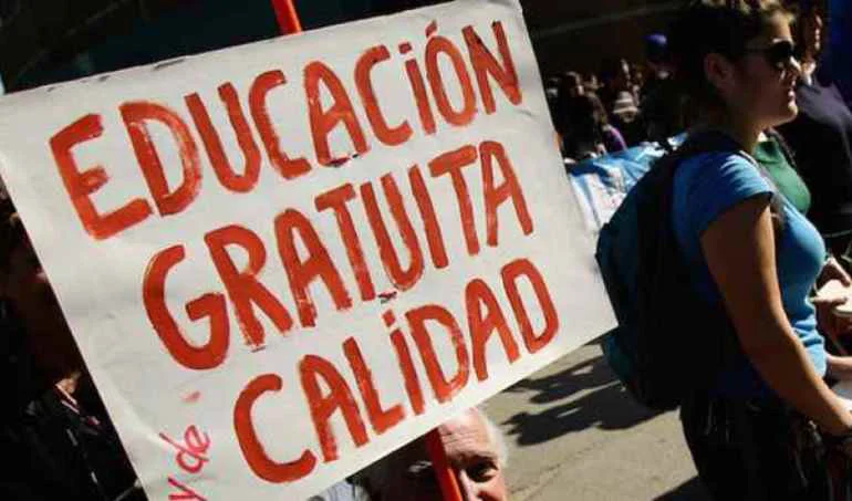 Educación-gratuita-Chile-ya-decidió