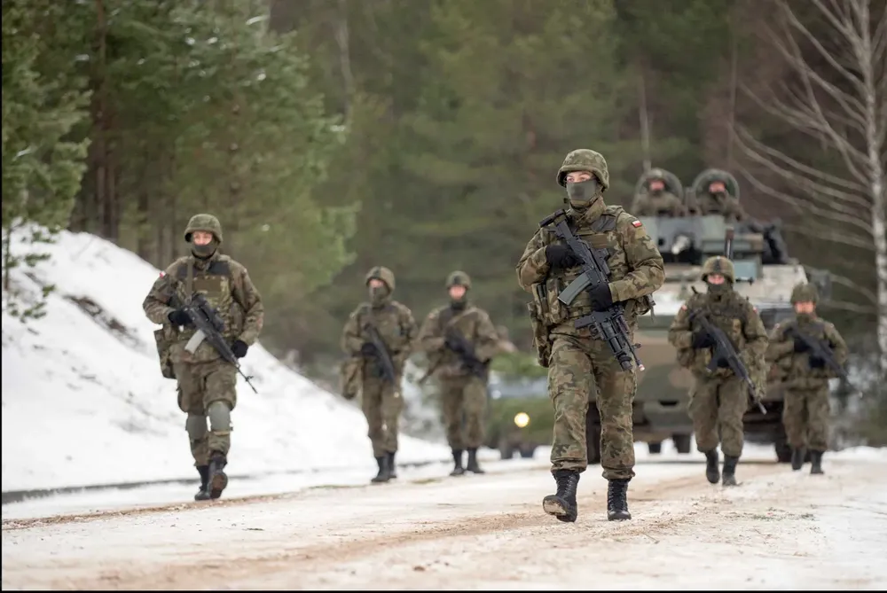 Tropas Militares shape.nato.int