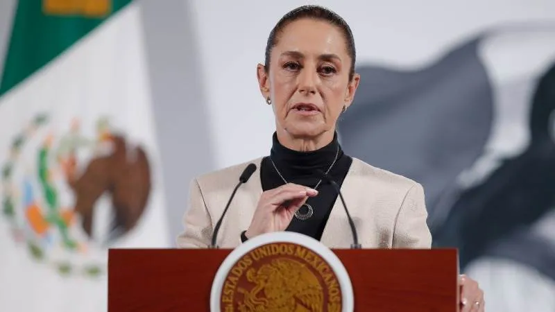 344670
