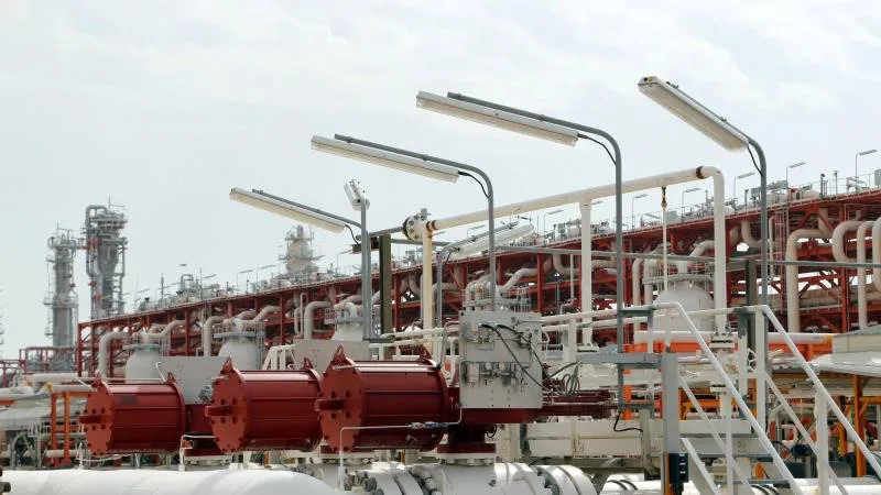La producción de gas natural en South Pars E P A / A B E D I N T A H E R K E N A R E H