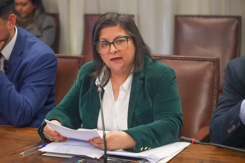 Diputada Raphael