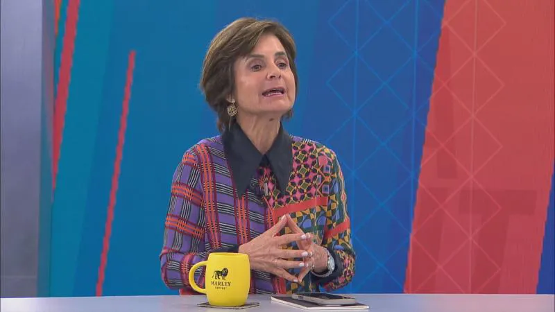 Paula Daza Mesa Central Canal 13