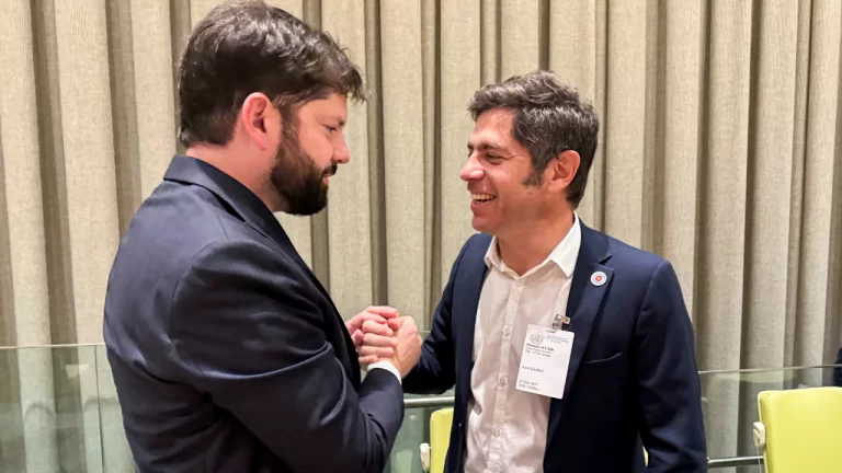Presidente Boric con el gobernador Kicillof. (Ministerio de Comunicaciones Públicas de Argentina)