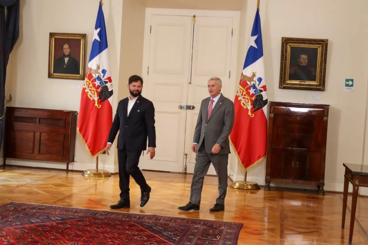 Presidentes Gabriel Boric y José Antonio Kast Fotógrafo Cristian Daniel González Henríquez para The Times en Español