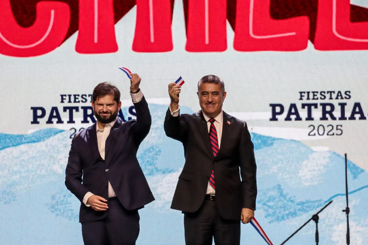 Presidente Boric y Mario Desobordes Fotógrafo Cristian Daniel González Henríquez para The Times en Español
