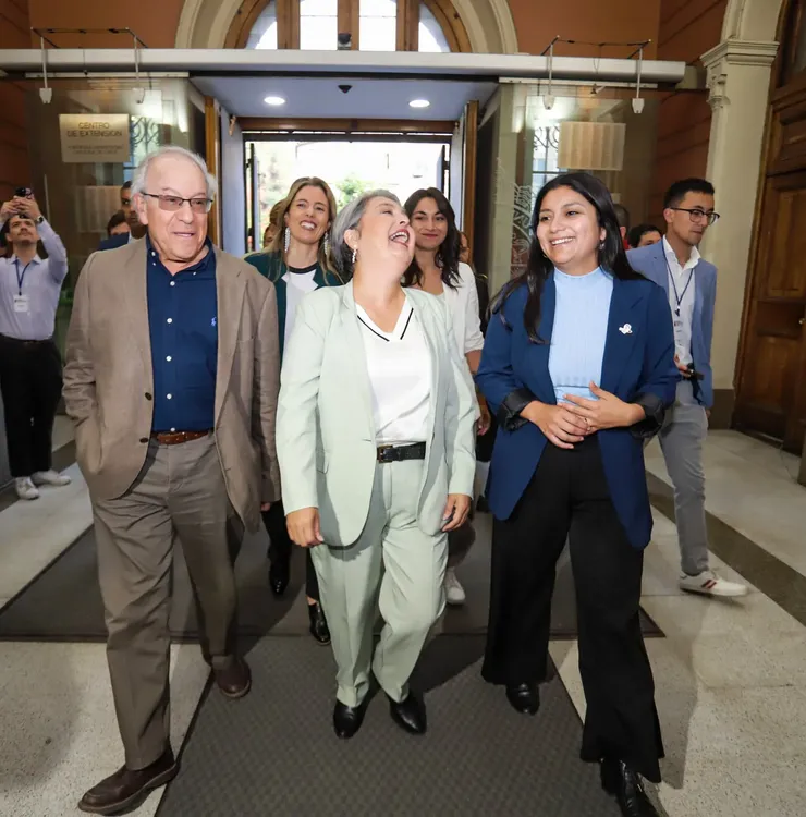 Jeannette Jara Fotógrafo Cristian Daniel González Henríquez para The Times en Español