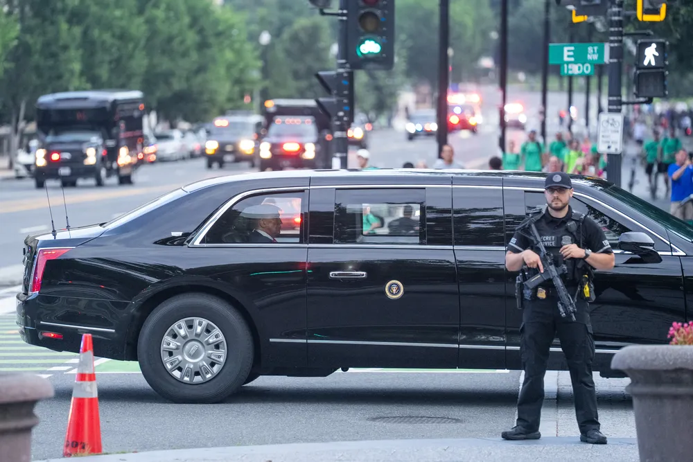 Donald Trump en La Bestia 📷 Agencia Xinhua