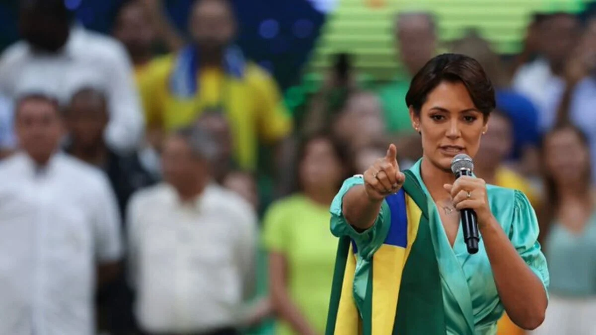 Michelle Bolsonaro candidata al Senado en Brasil 