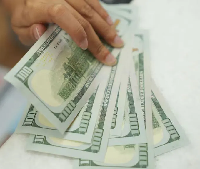 Dolar